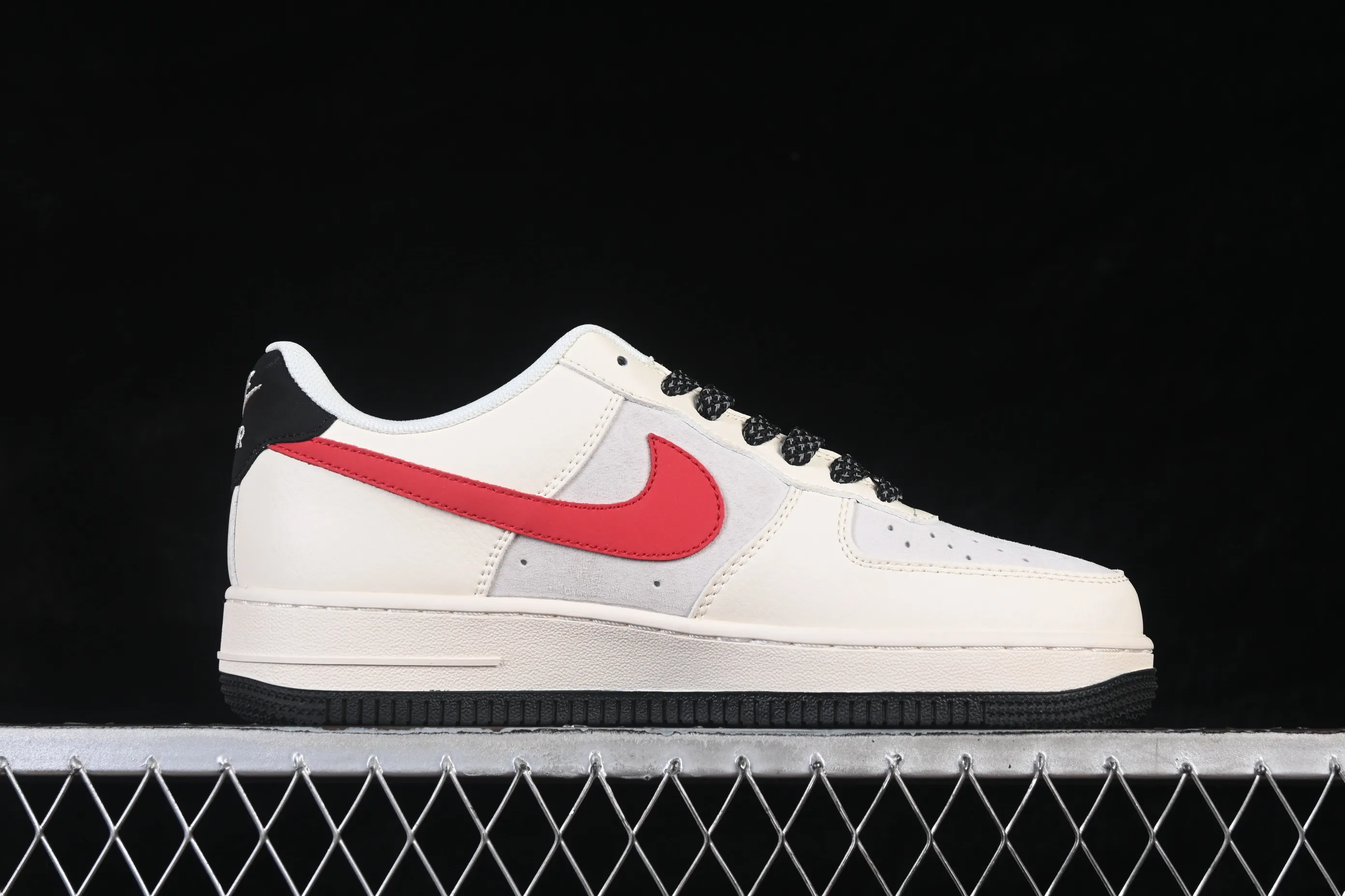 All categories Nk Air Force 1 Air Force series Nk Air Force 1 Low Air Force low-top Nike Air Force 1'07 Low Year of the Horse limited edition Air Force 1 low-top casual sneakers QW5288-135